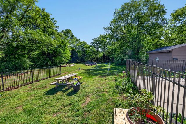 833 Leeville Rd, Lebanon, TN 37090