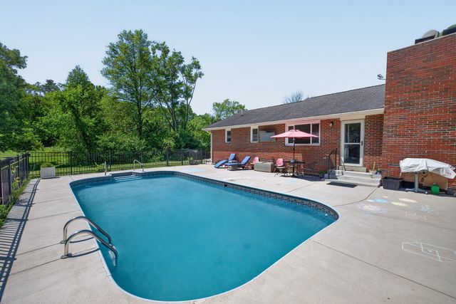 833 Leeville Rd, Lebanon, TN 37090
