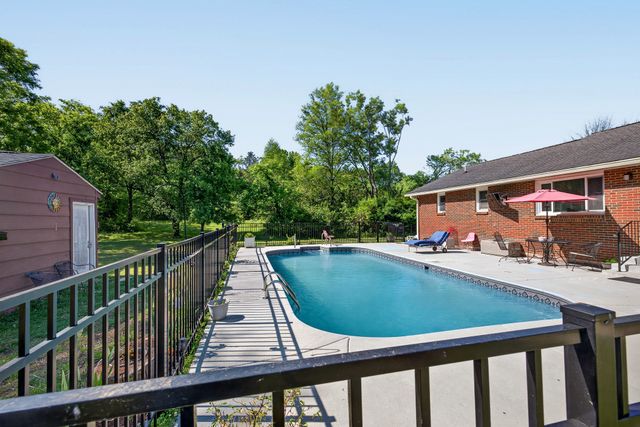 833 Leeville Rd, Lebanon, TN 37090