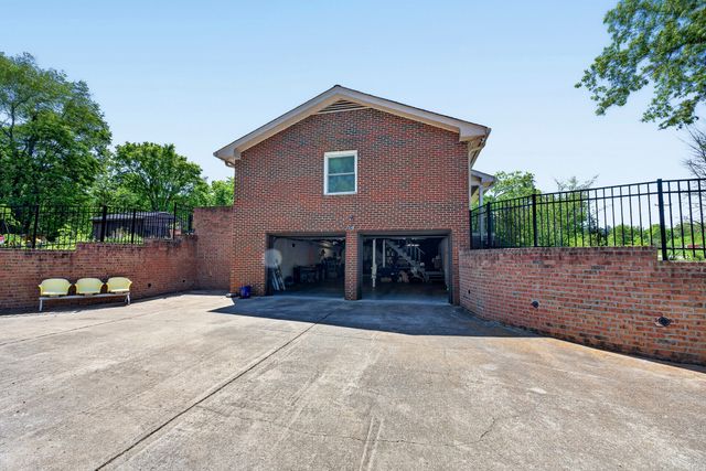 833 Leeville Rd, Lebanon, TN 37090