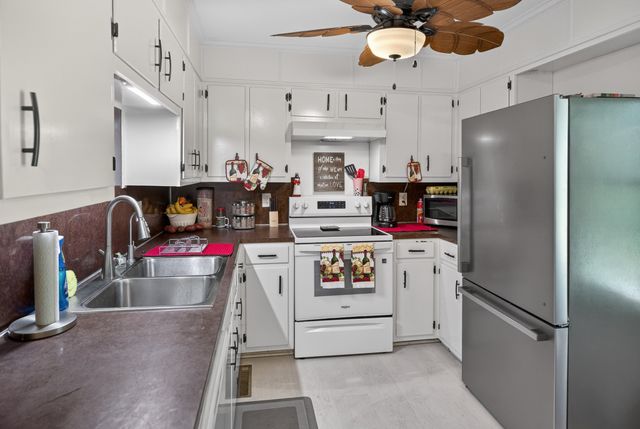 833 Leeville Rd, Lebanon, TN 37090