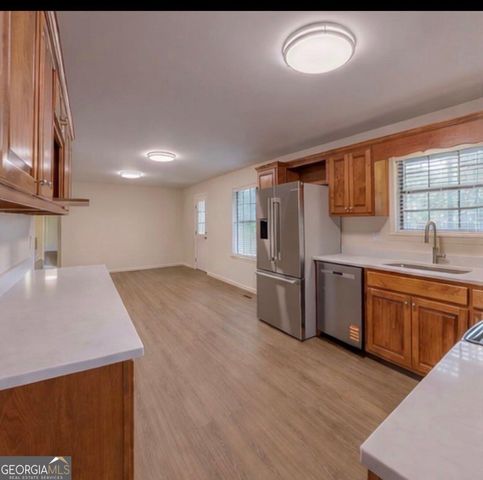 1068 Beaverdale Road NE, Dalton, GA 30721