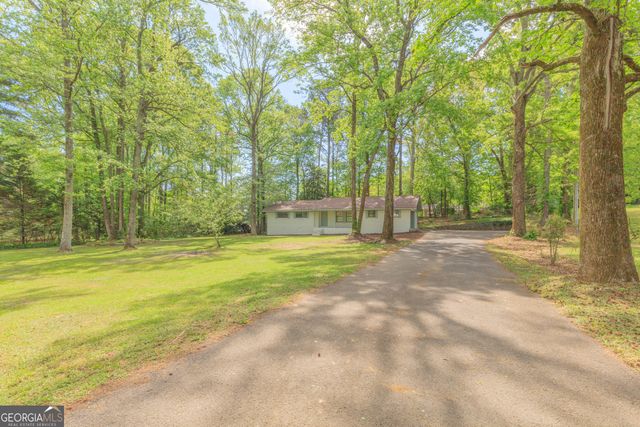 1068 Beaverdale Road NE, Dalton, GA 30721