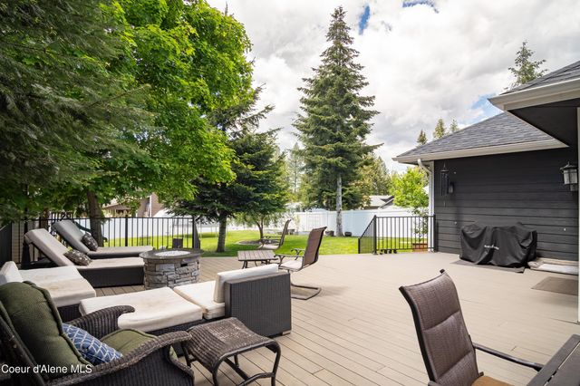 3110 E Lake Forest DR, Hayden Lake, ID 83835
