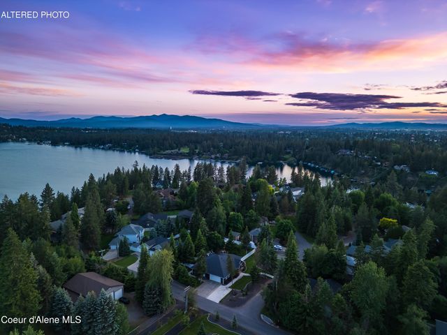 3110 E Lake Forest DR, Hayden Lake, ID 83835