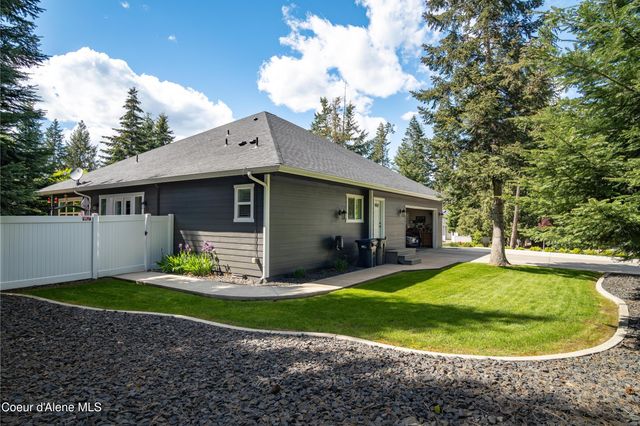 3110 E Lake Forest DR, Hayden Lake, ID 83835