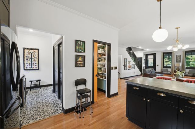 1319 Indianola Avenue, Columbus, OH 43201