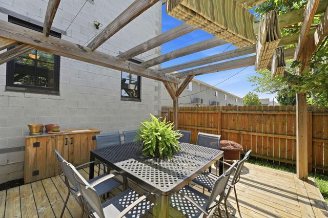 1319 Indianola Avenue, Columbus, OH 43201