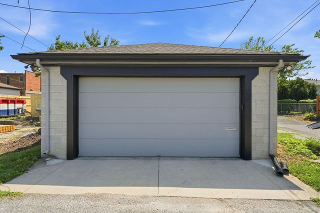 1319 Indianola Avenue, Columbus, OH 43201