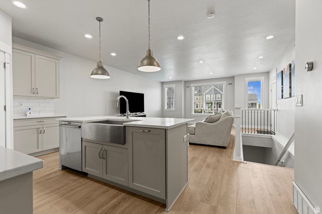 793 N 2050 W, Layton, UT 84041