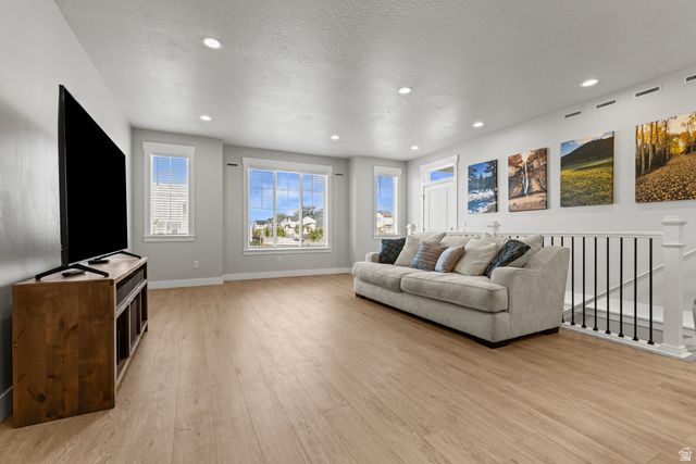 793 N 2050 W, Layton, UT 84041