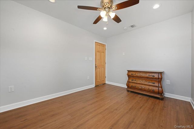 20 Wendy Lane, Brentwood, NY 11717