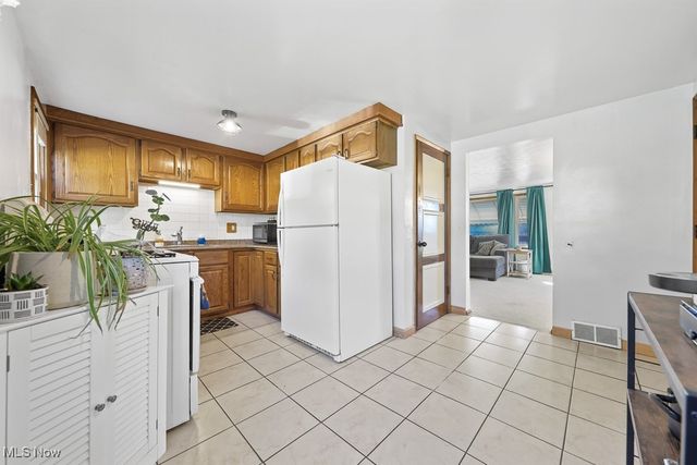 735 30th Street NW, Canton, OH 44709