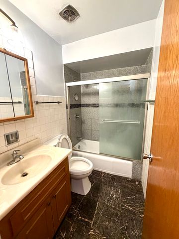 3158-3158 W 93rd Street 3C, Evergreen Park, IL 60805