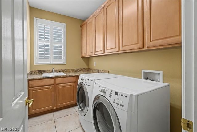 4550 Riva De Romanza Street, Las Vegas, NV 89135