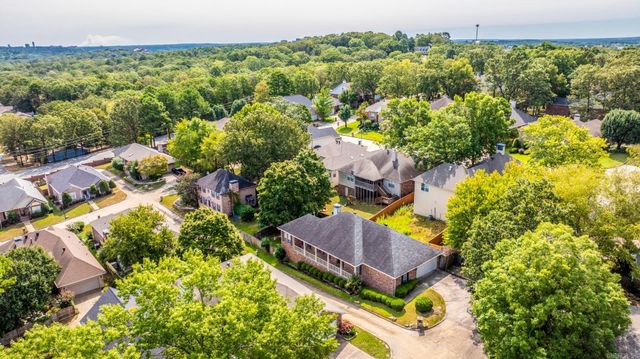 1323 Gleneagles Lane, Little Rock, AR 72211