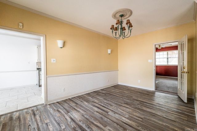 1323 Gleneagles Lane, Little Rock, AR 72211