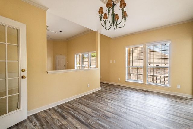 1323 Gleneagles Lane, Little Rock, AR 72211