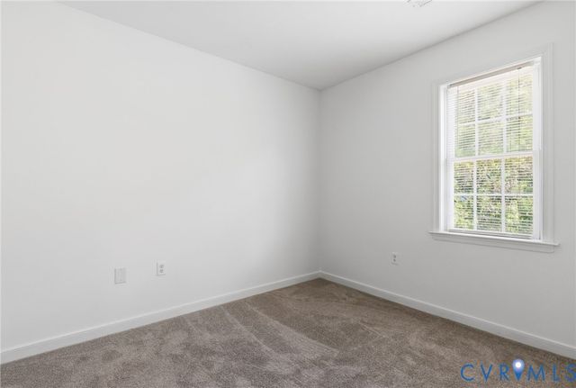 1007 Arlington Rd, Hopewell, VA 23860