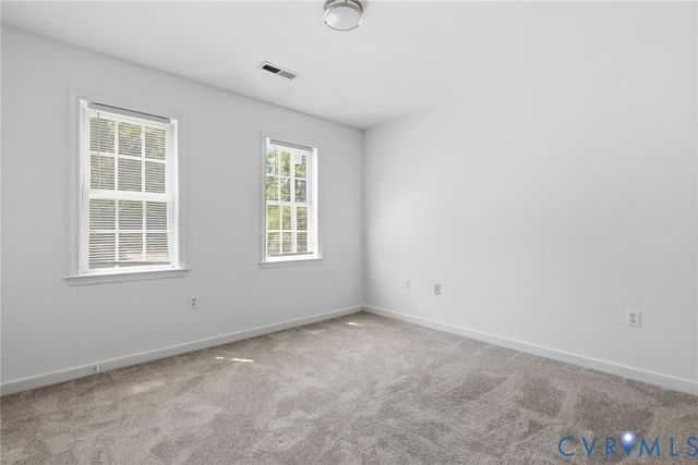 1007 Arlington Rd, Hopewell, VA 23860