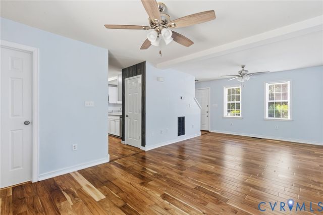 1007 Arlington Rd, Hopewell, VA 23860