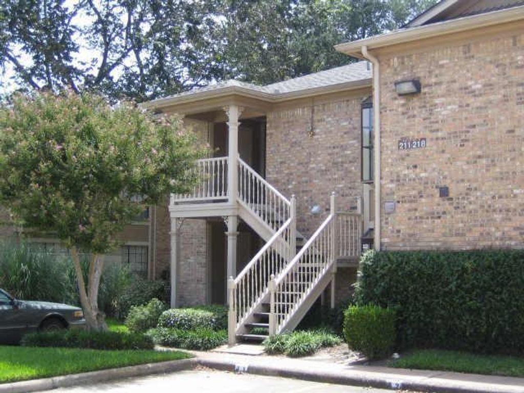 1311 Antoine 212, Houston, TX 77055