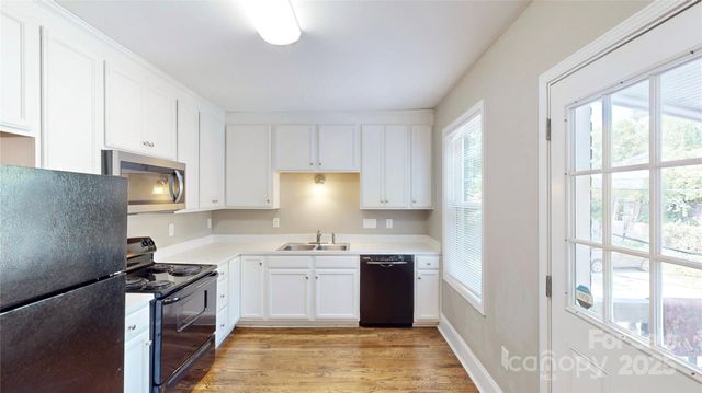 2131 Kirkwood Avenue 8, Charlotte, NC 28203