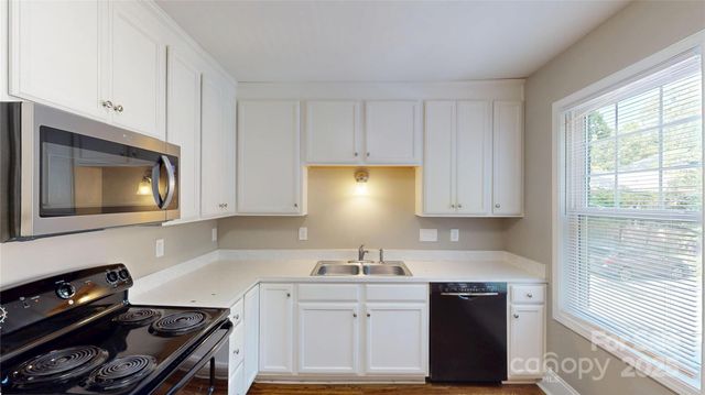 2131 Kirkwood Avenue 8, Charlotte, NC 28203