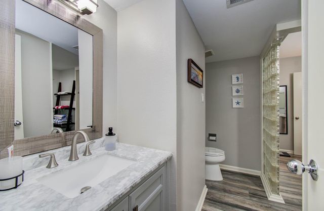 891 Davis Road, League City, TX 77573