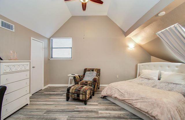 891 Davis Road, League City, TX 77573