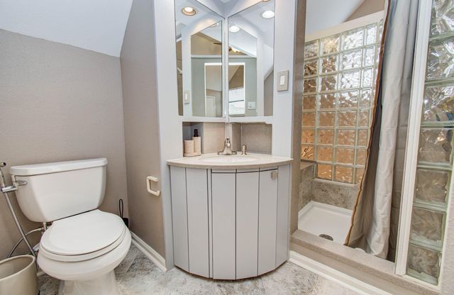 891 Davis Road, League City, TX 77573