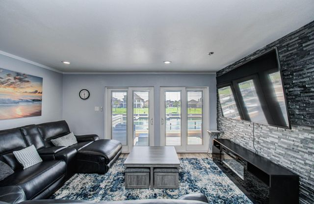 891 Davis Road, League City, TX 77573