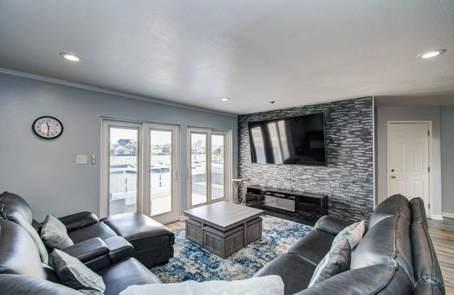 891 Davis Road, League City, TX 77573