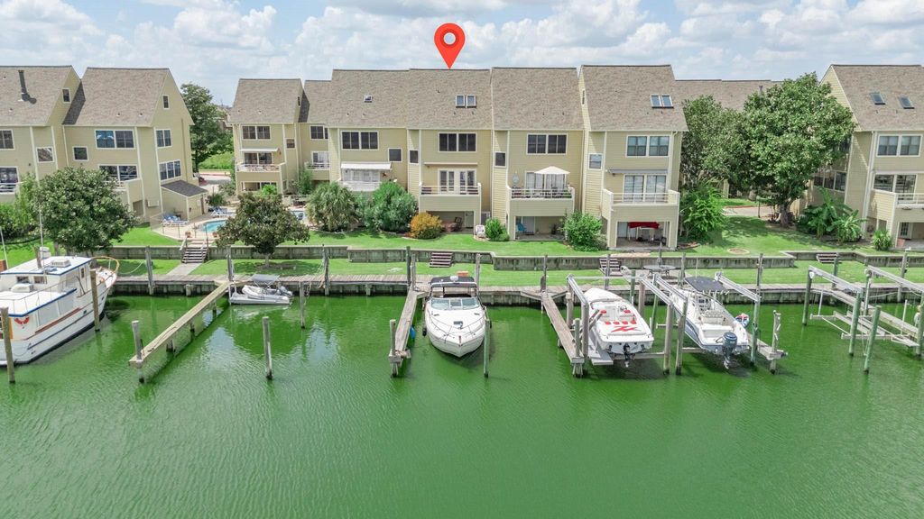 891 Davis Road, League City, TX 77573
