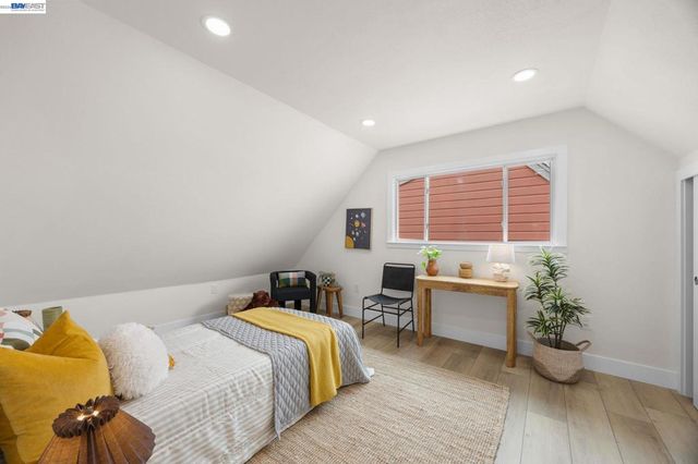 460 Inverness Dr, Pacifica, CA 94044