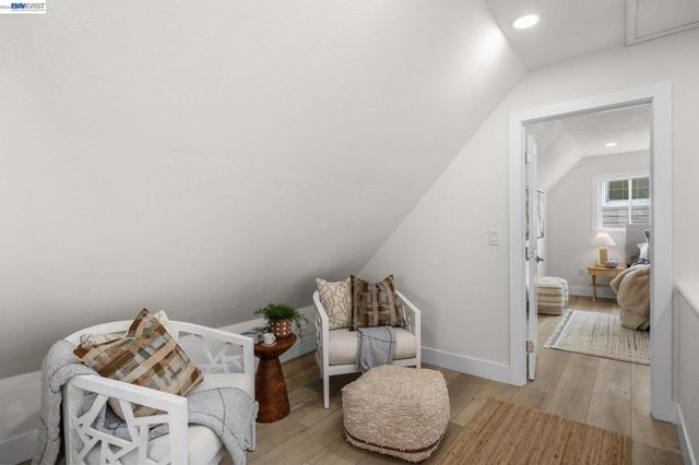 460 Inverness Dr, Pacifica, CA 94044