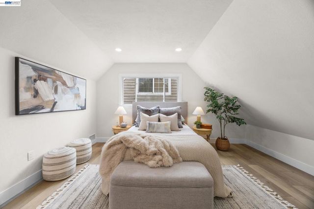 460 Inverness Dr, Pacifica, CA 94044