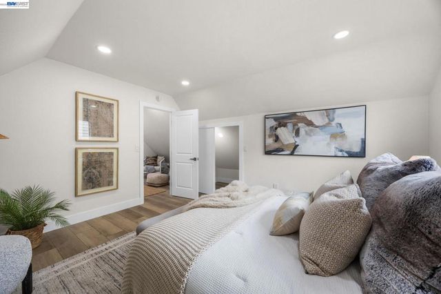 460 Inverness Dr, Pacifica, CA 94044