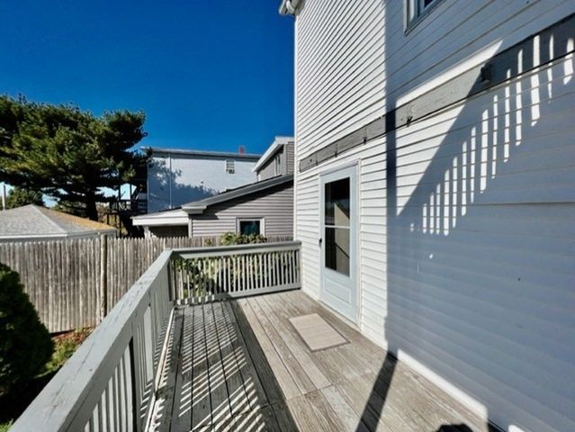 14 Amity St 1, Lynn, MA 01902