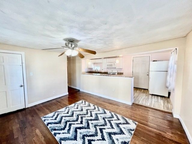14 Amity St 1, Lynn, MA 01902