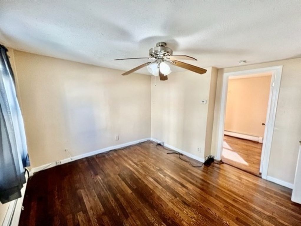 14 Amity St 1, Lynn, MA 01902