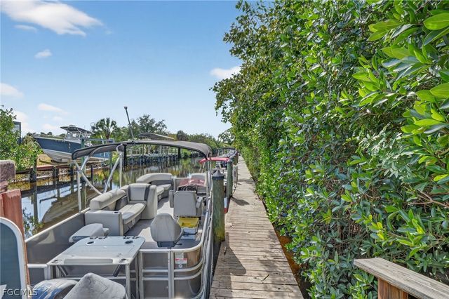 5755 Foxlake DR C, North Fort Myers, FL 33917