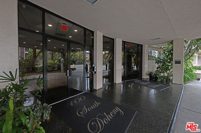 100 S Doheny Drive 424, Los Angeles, CA 90048