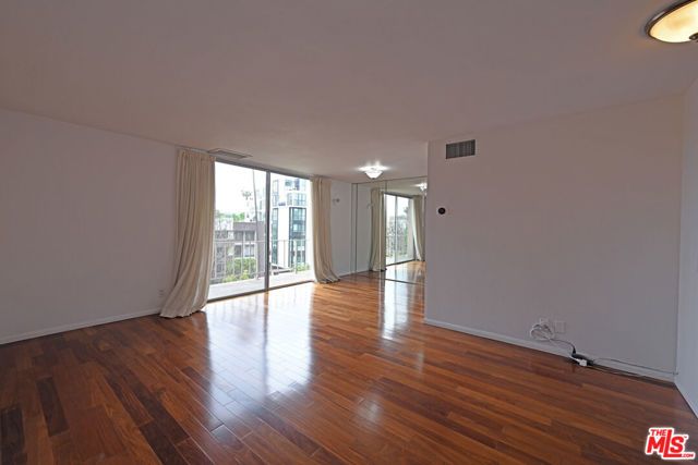 100 S Doheny Drive 424, Los Angeles, CA 90048