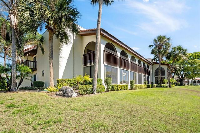 1104 COUNTRY CLUB DRIVE A-4, Lake Wales, FL 33898