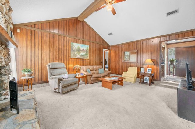 10308 W Nakema Dr, Jacksonville, FL 32257