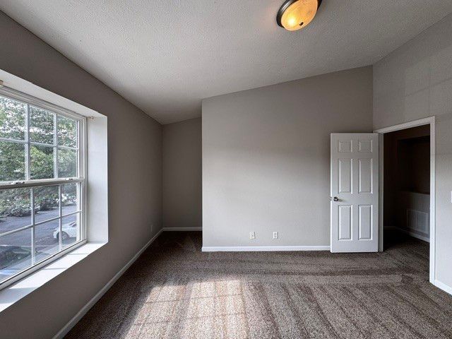 1027 Sitting Bull Xing, Murfreesboro, TN 37128
