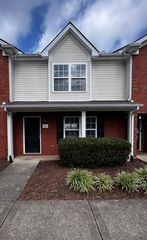 1027 Sitting Bull Xing, Murfreesboro, TN 37128
