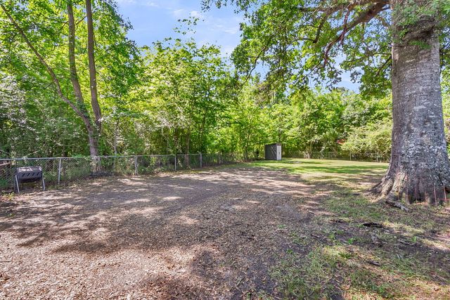 202 Sprucewood Drive, Summerville, SC 29485