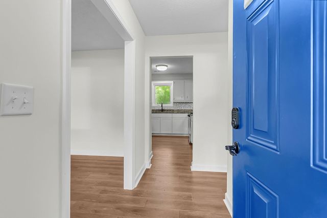 202 Sprucewood Drive, Summerville, SC 29485